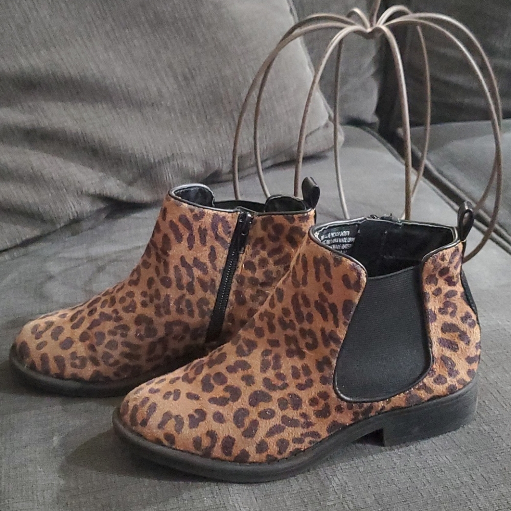Girl shoes size 1